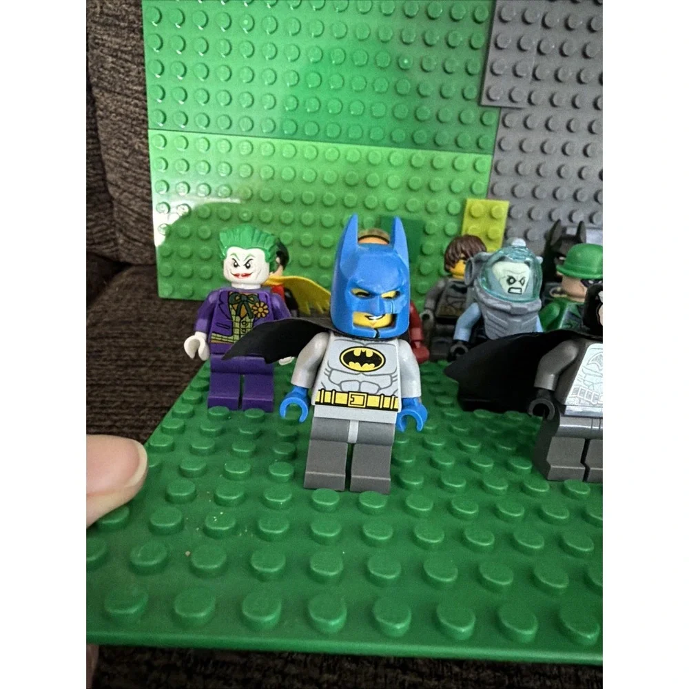 LEGO DC Super Heroes Minifigures Lot Batman Superman Robin Riddler Read